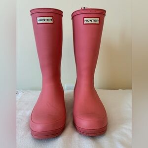 Hunter Vibrant Pink Footwear